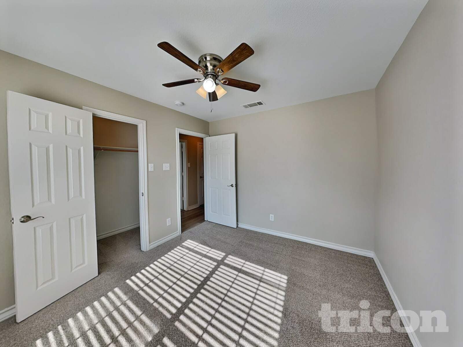 Building Photo - 2108 Cancun Dr