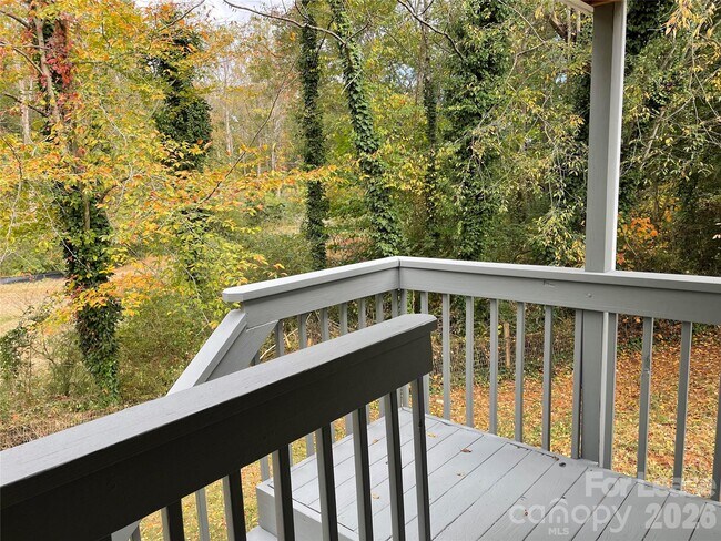Building Photo - 431 Cedarcroft Dr