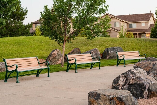 Building Photo - 3848 Red Deer Trl