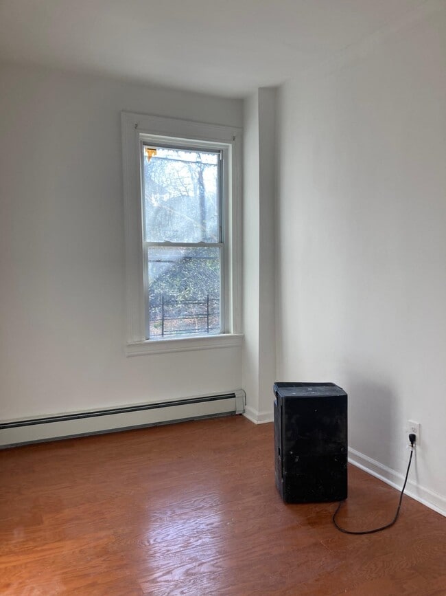 Building Photo - 63 Belmont Ave