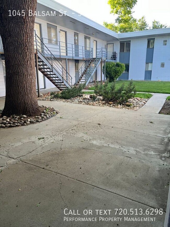 Building Photo - 1045 Balsam St