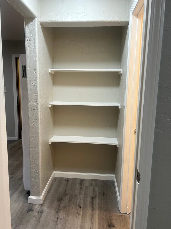 Building Photo - 2124 90th Ave