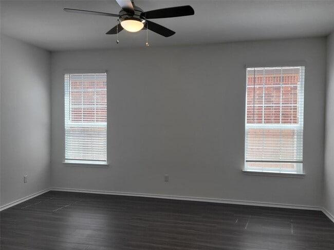 Building Photo - 4465 Acerno St