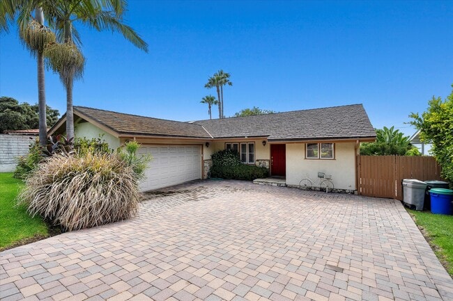 Building Photo - 2129 Palos Verdes Dr W