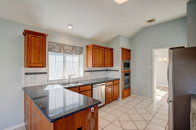 Building Photo - 9137 Fainwood Ln