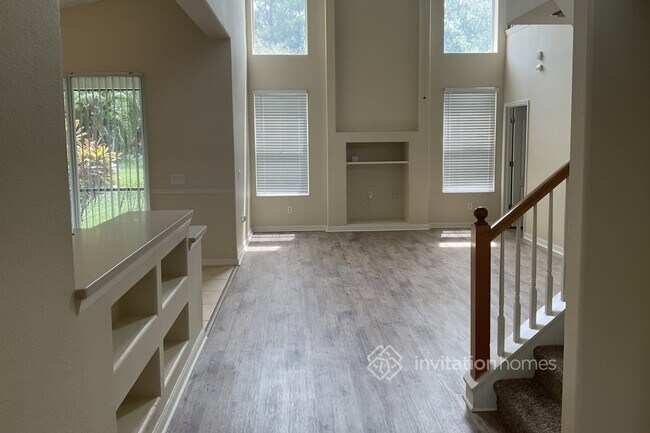 Building Photo - 8026 Haven Harbour Way