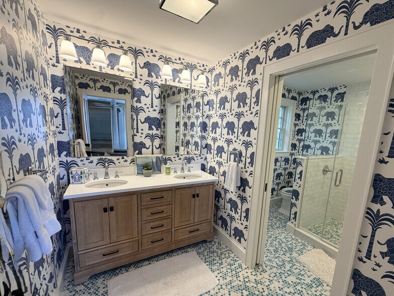 Bunk Bath - 2nd Flr - 106 Beach Hill Rd