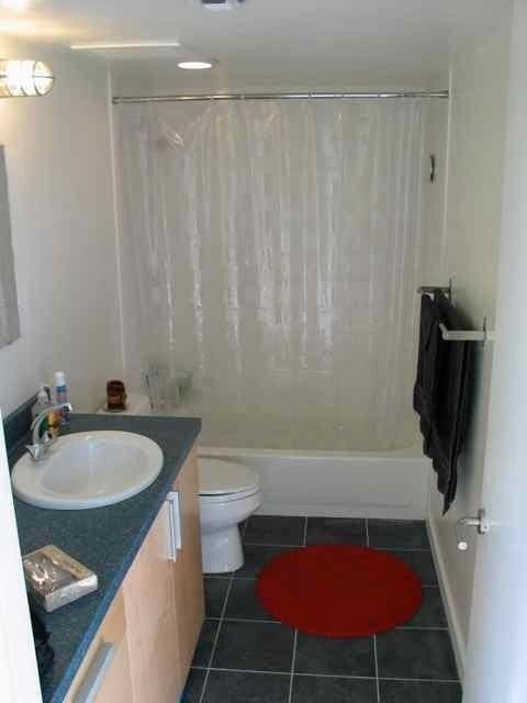 Building Photo - 1001 E 17th St