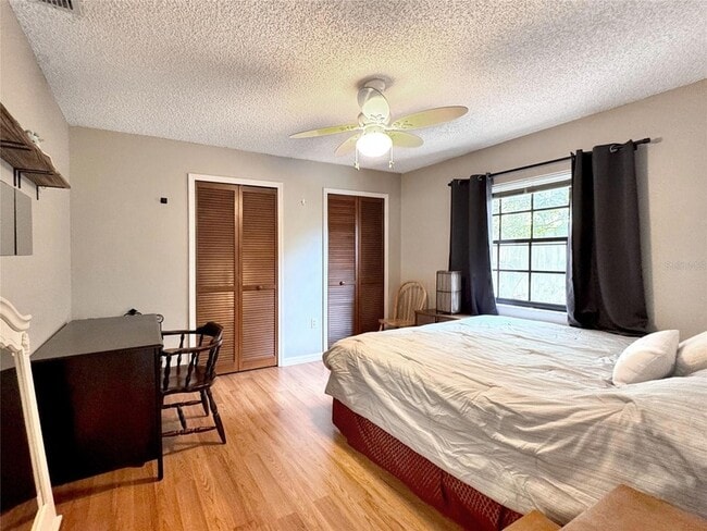 Building Photo - 1135 Colony Arms Dr