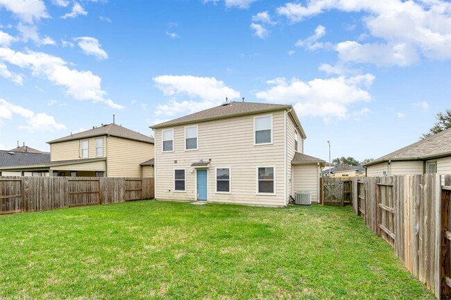 Building Photo - 814 Eagles Glide Dr
