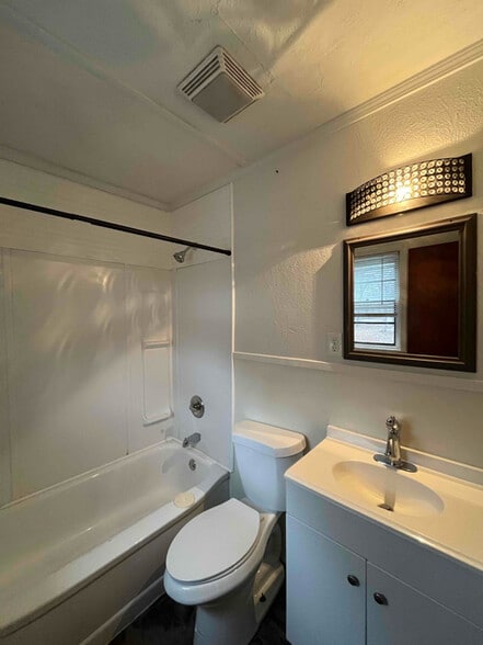 Building Photo - 4215 AR-178