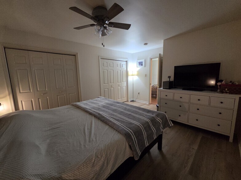 Building Photo - 34 Degas Cir