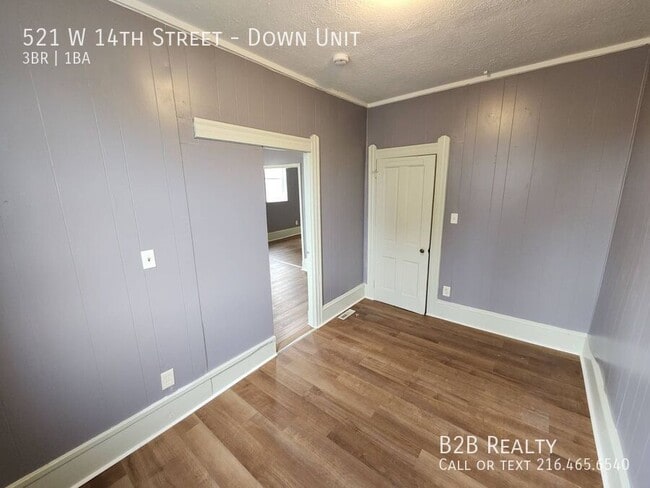 Building Photo - 521 W 14th St