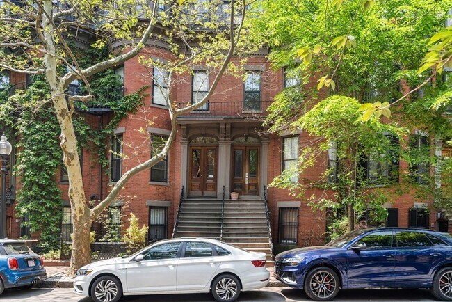 Building Photo - 182 W Brookline St