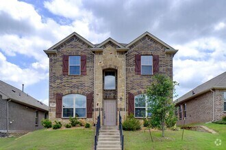 Building Photo - Incredible Home in Primrose Xing close to ...