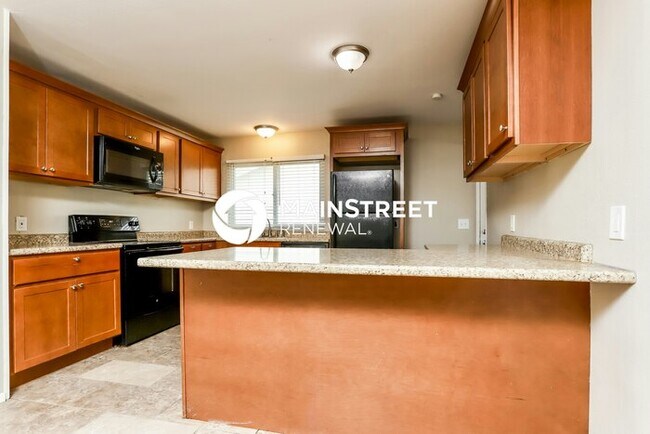 Building Photo - 4 Bedroom Pet-Friendly Home in Florissant,...