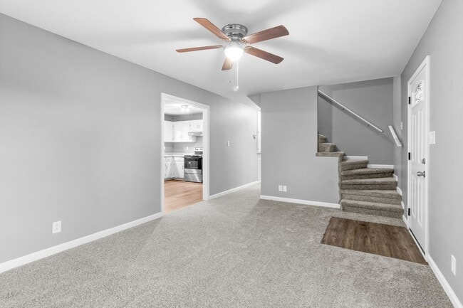 Building Photo - 4 Bedroom Pet Friendly Home For Rent On a Large Corner Lot!