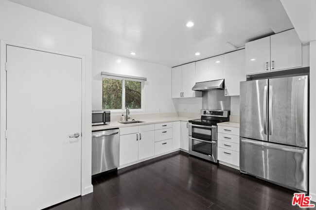 Building Photo - 1434 24th St