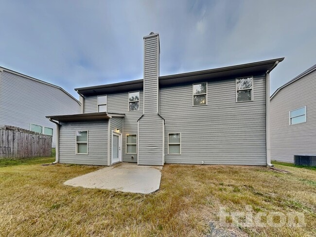 Building Photo - 452 Shady Glen