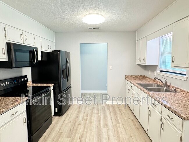 Building Photo - 517 Benjulyn Rd