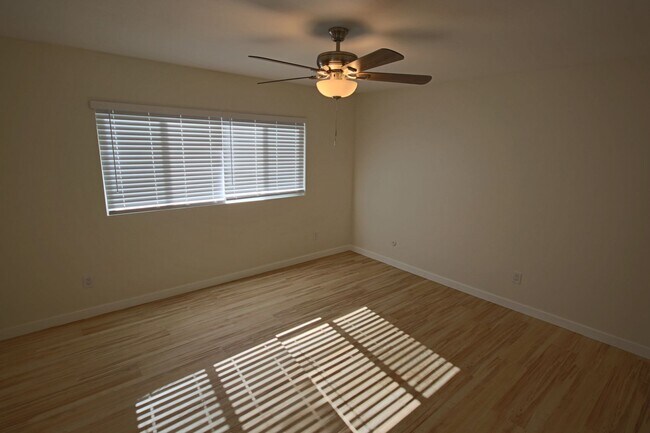 Building Photo - Spring Valley 4-Bedroom Home - Completely remodeled