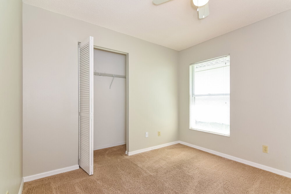 Building Photo - 704 Sand Ridge Dr