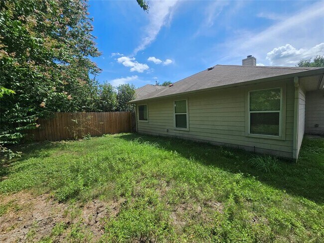 Building Photo - 2035 Intrepid Dr