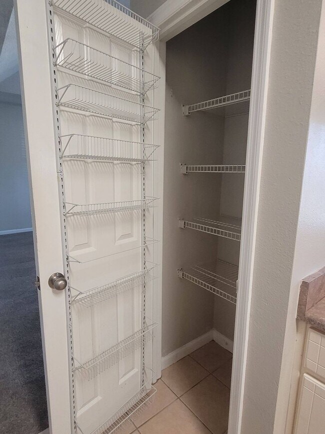 Building Photo - Newly renovated Three Bedroom Townhouse
