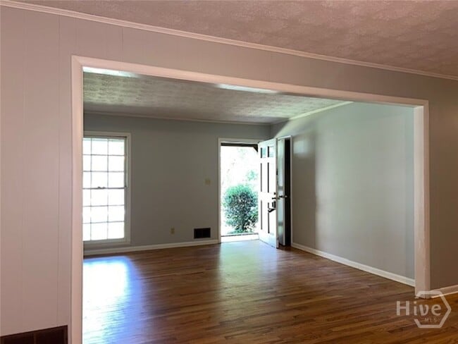 Building Photo - 235 Weatherly Woods Dr