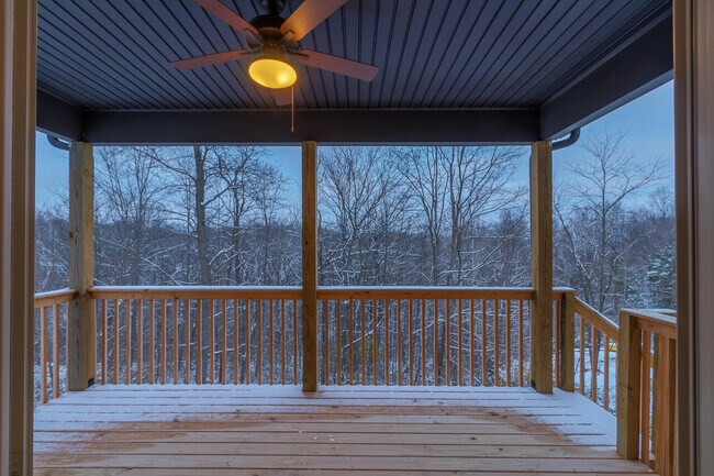 Building Photo - 187 Westwoods Dr