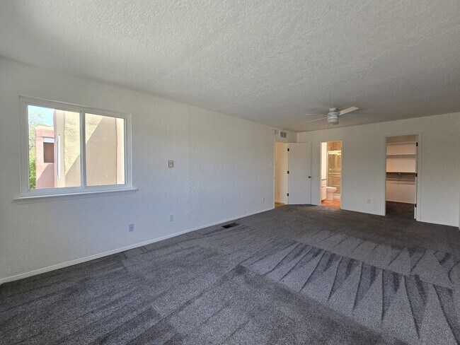 Building Photo - 2582 Camino San Patricio