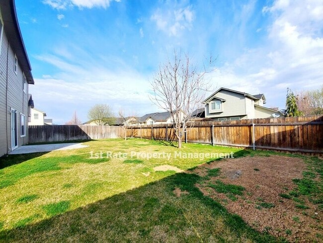 Building Photo - 11550 W Tahiti St