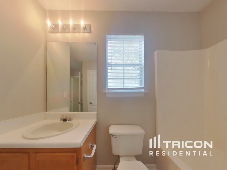 Building Photo - 2178 Serenity Dr NW