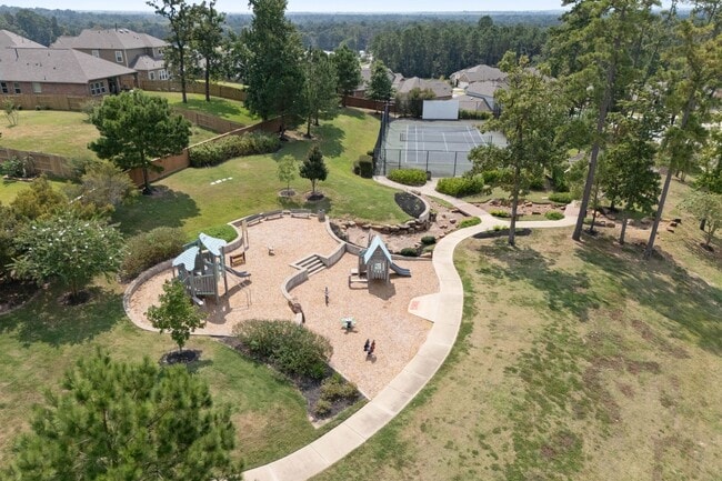Building Photo - 914 Golden Willow Ln