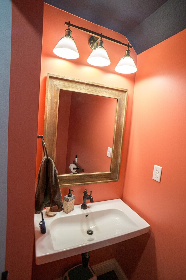 Building Photo - 1547 Norrona Ct SW