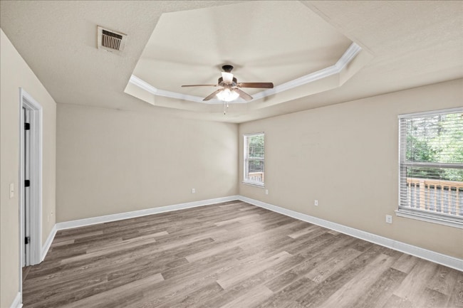 Building Photo - 515 Vale Loop
