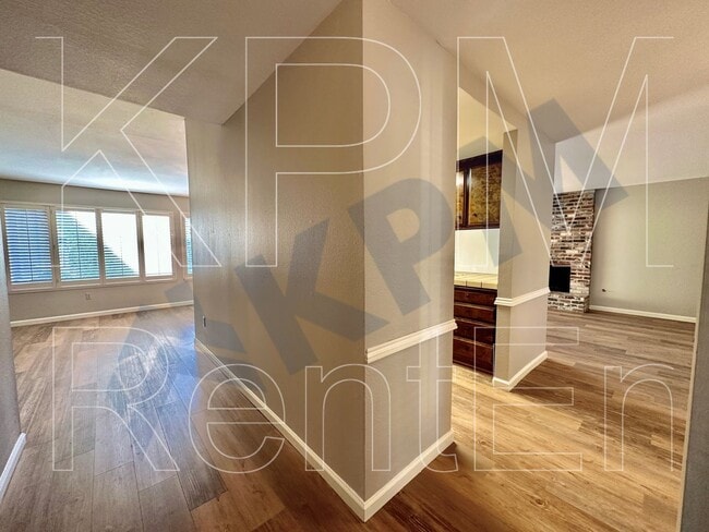 Building Photo - 2331 Shropshire Ct