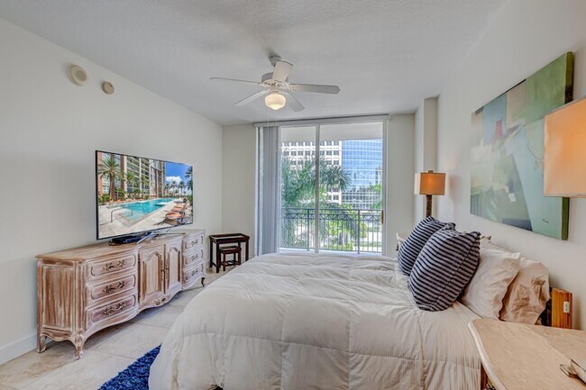 Building Photo - 550 Okeechobee Blvd