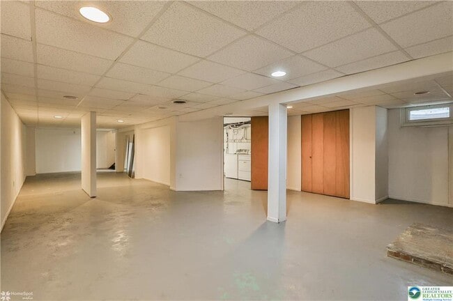 Building Photo - 900 Mine Lane Rd