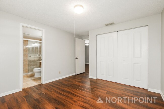Building Photo - Enchanting Single Family Home | 3 BR/2BA | 1-Car Covered Parking