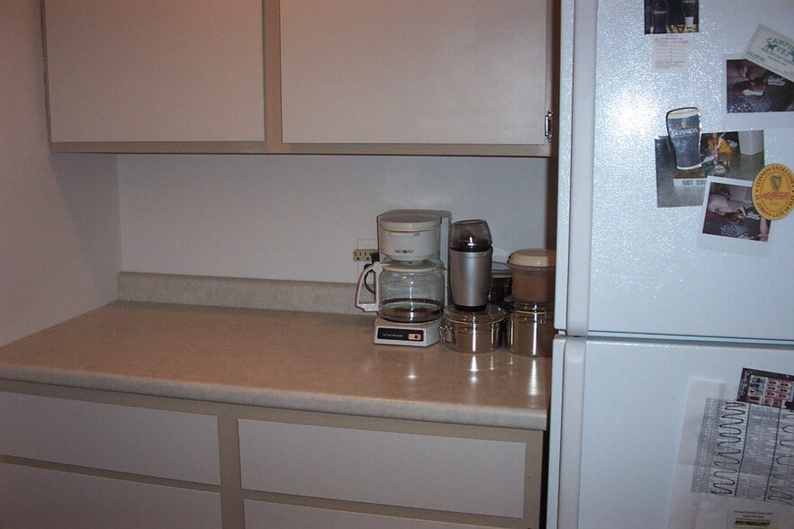 Building Photo - 131 Shelbourne Rd