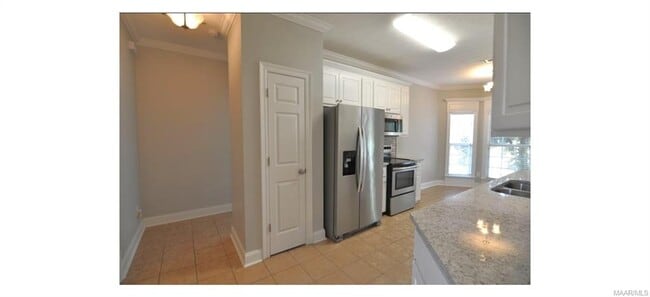 Building Photo - 541 Summertime Pkwy