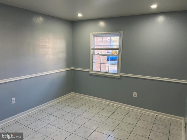 Building Photo - 15019 Ashdale Cir