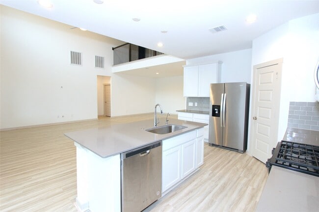 Building Photo - 3570 Joshua Grv Ln