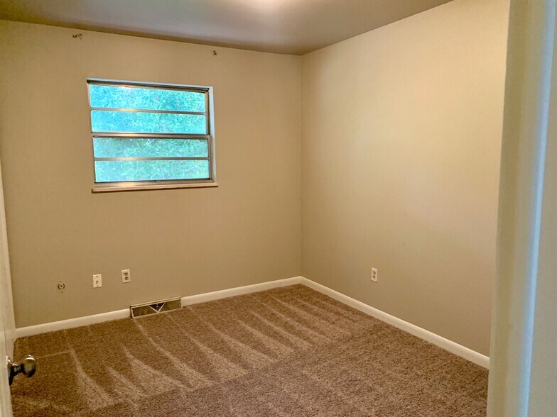 Building Photo - 2808 Ringneck Dr