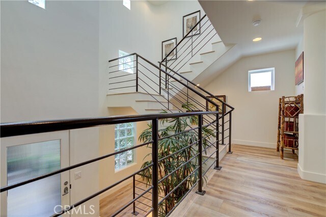 Building Photo - 416 23rd Pl