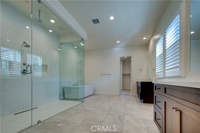 Building Photo - 120 Nest Pine