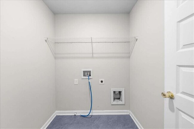 Building Photo - 200 Vickery Ln