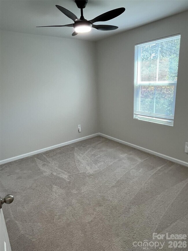 Building Photo - 4320 Bowline Dr