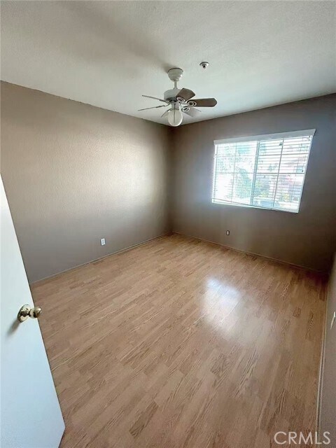 Building Photo - 15865 Flamingo Dr